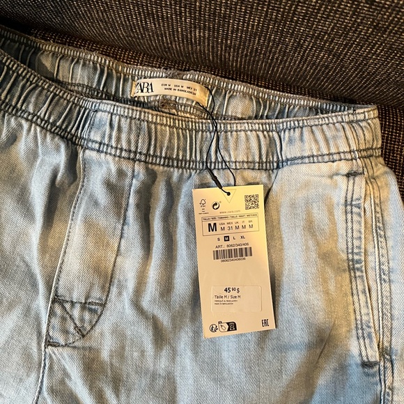 New with tags Zara men’s soft denim shorts - medium - Picture 2 of 3